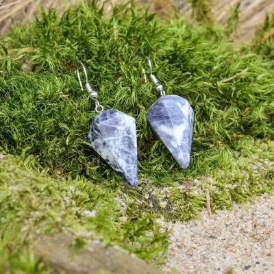 Orecchini con Piramidi di Sodalite